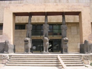 Entrance_of_the_National_Museum_Aleppo_Syria