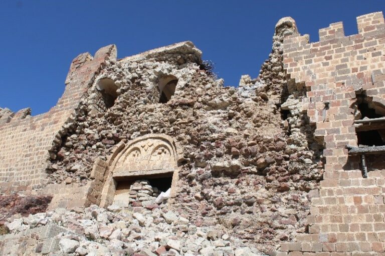 Damage to the entrance of the castle fort